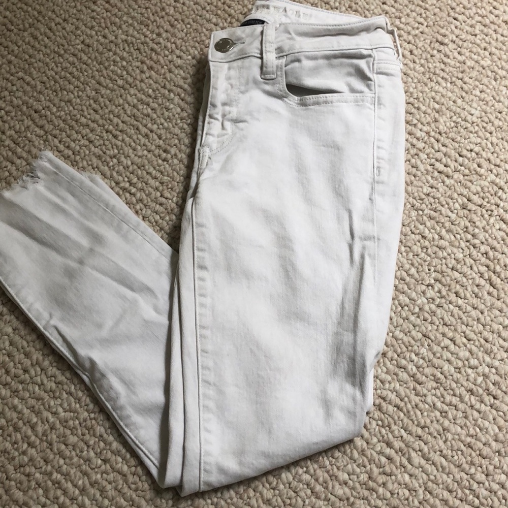American Eagle Outfitters White Capris